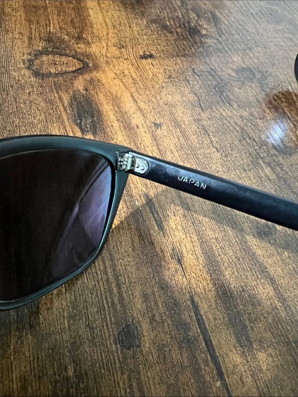Maui Jim Black Sunglasses with Brown Lens and Tan Case